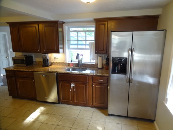 20 Andrew Road Weymouth, MA 02190 - Photo 5 of 22 Gallery Image 5