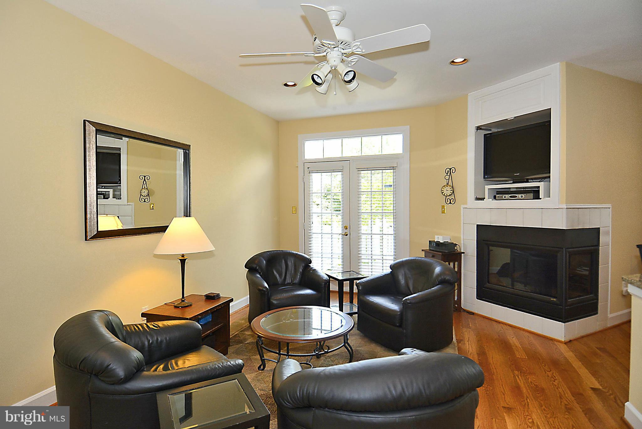 8441 Bells Ridge Terrace Potomac, MD 20854 - Photo 12 of 29 Family Room