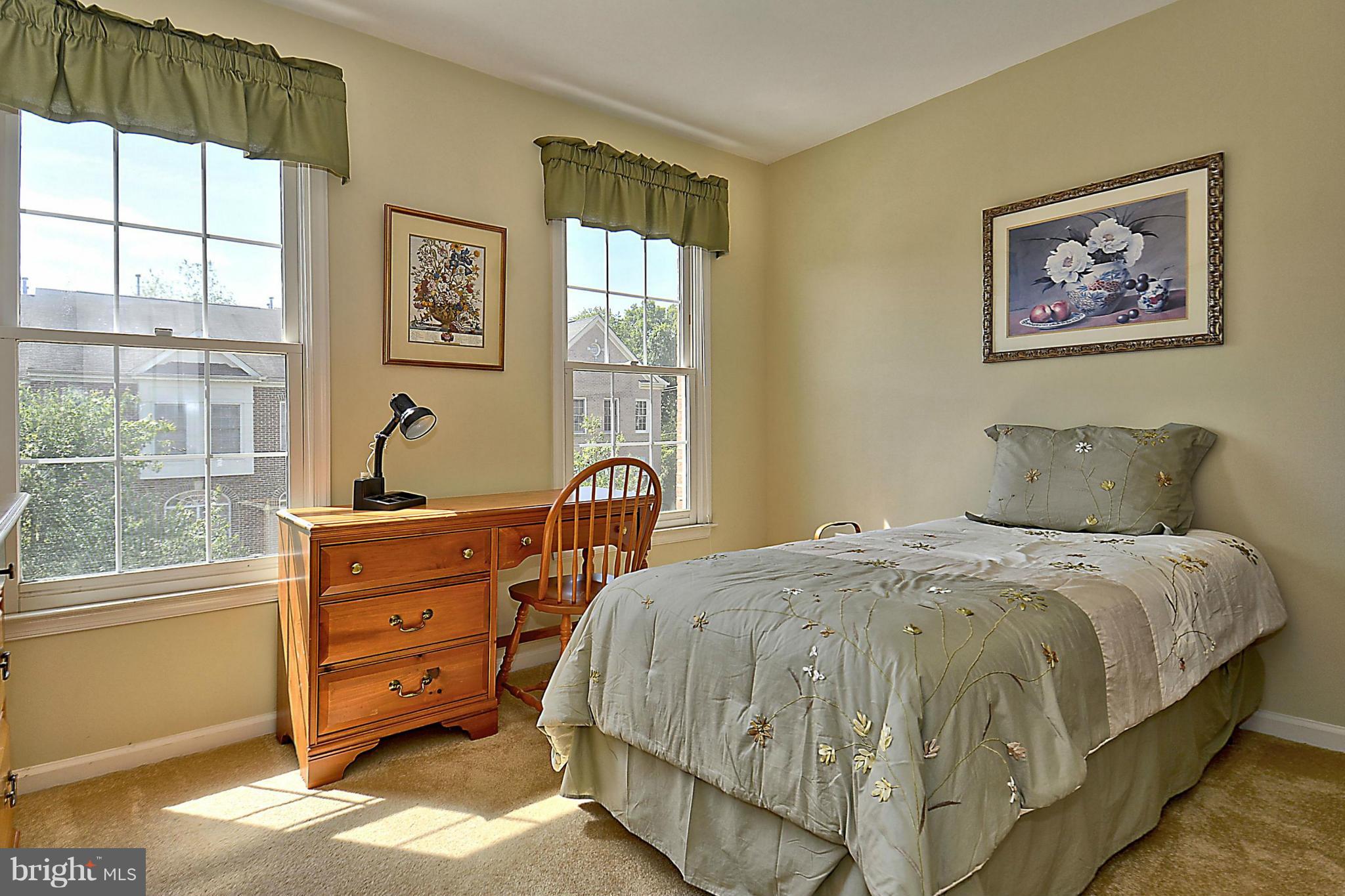 8441 Bells Ridge Terrace Potomac, MD 20854 - Photo 21 of 29 Bedroom