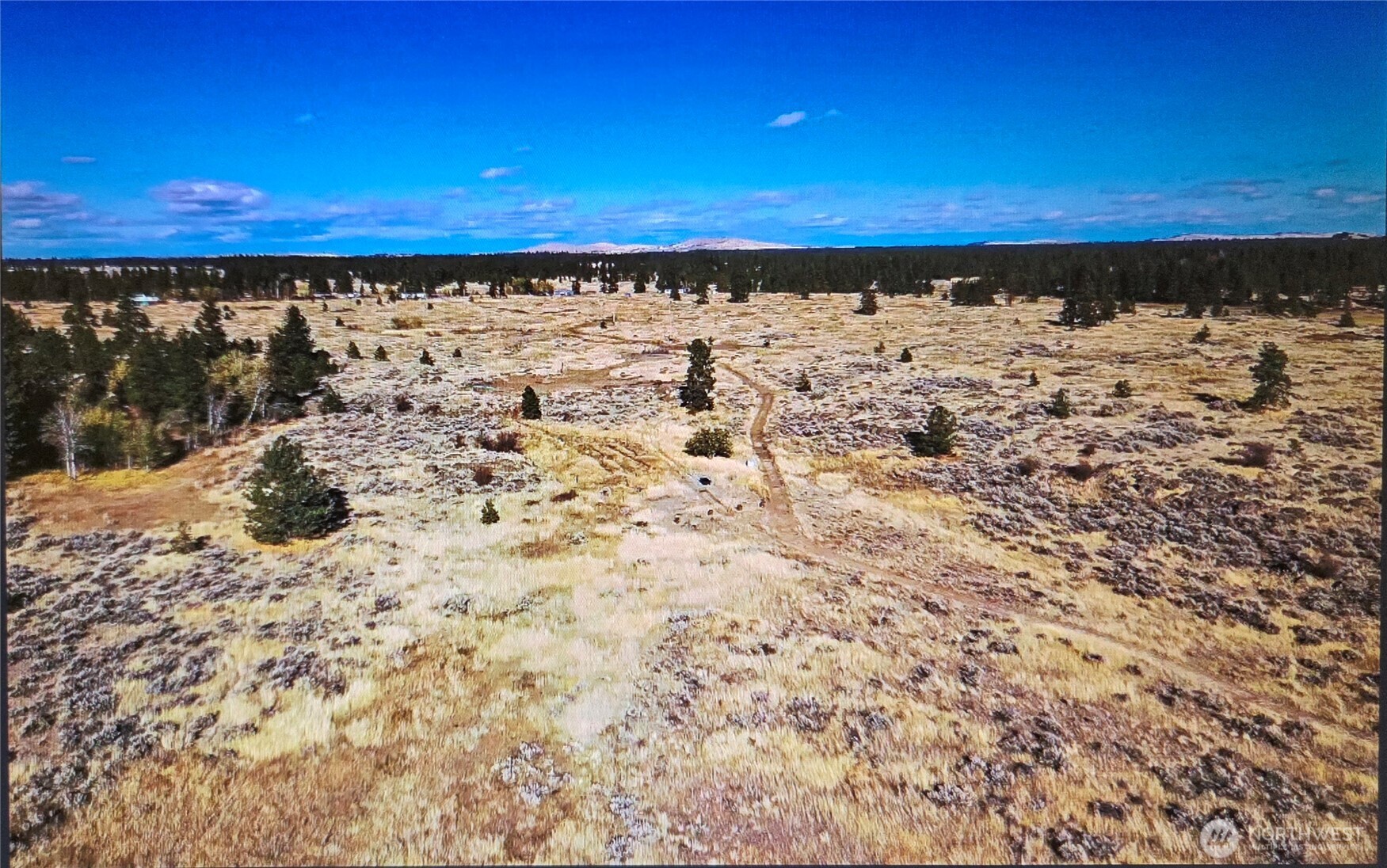 0 South Harrison Road West Edwall, WA 99008 - Photo 19 of 29 a view of ocean view with beach