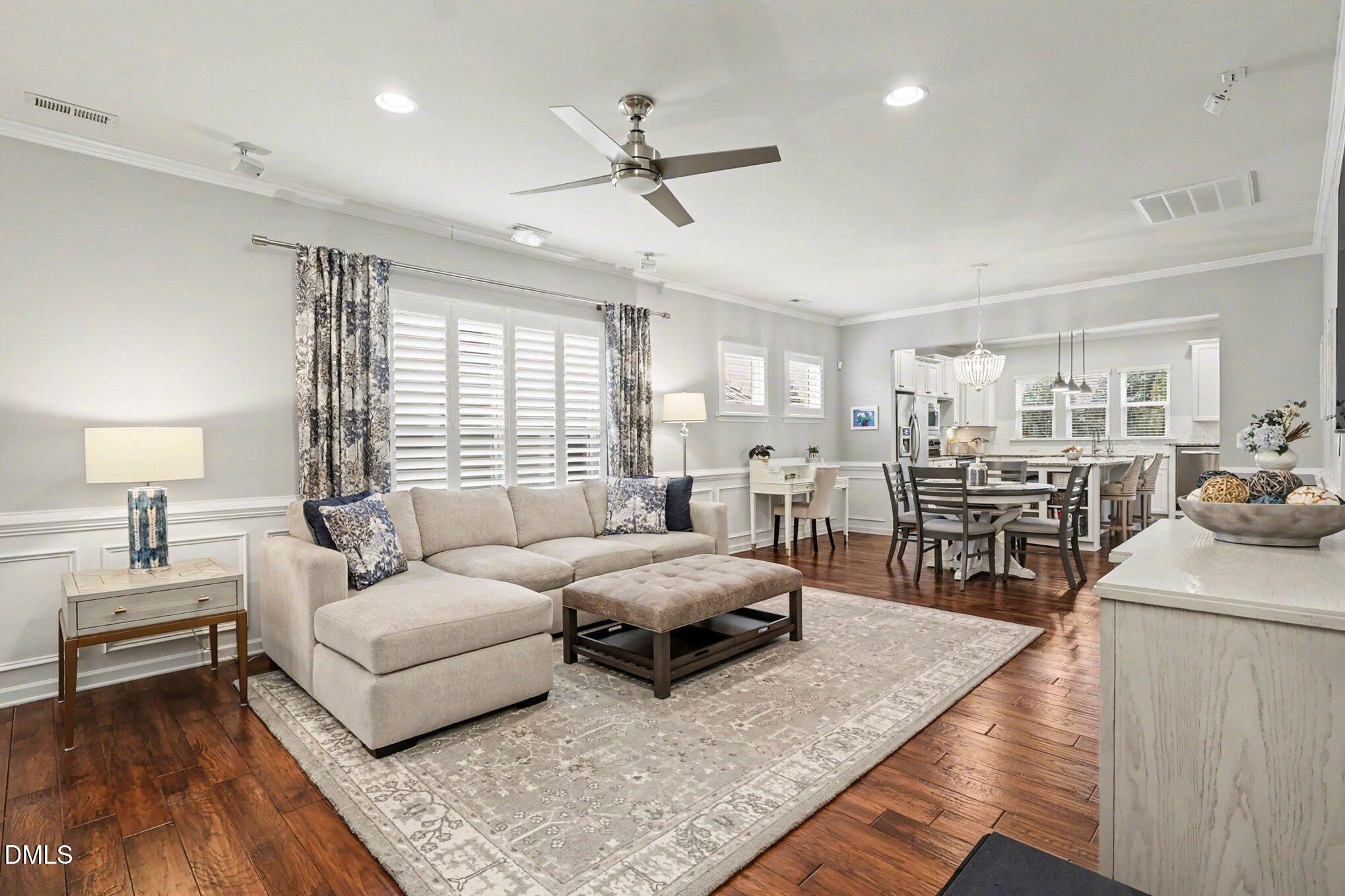 304 Rosedale Creek Drive Durham, NC 27703 - Photo 6 of 33 Living Room