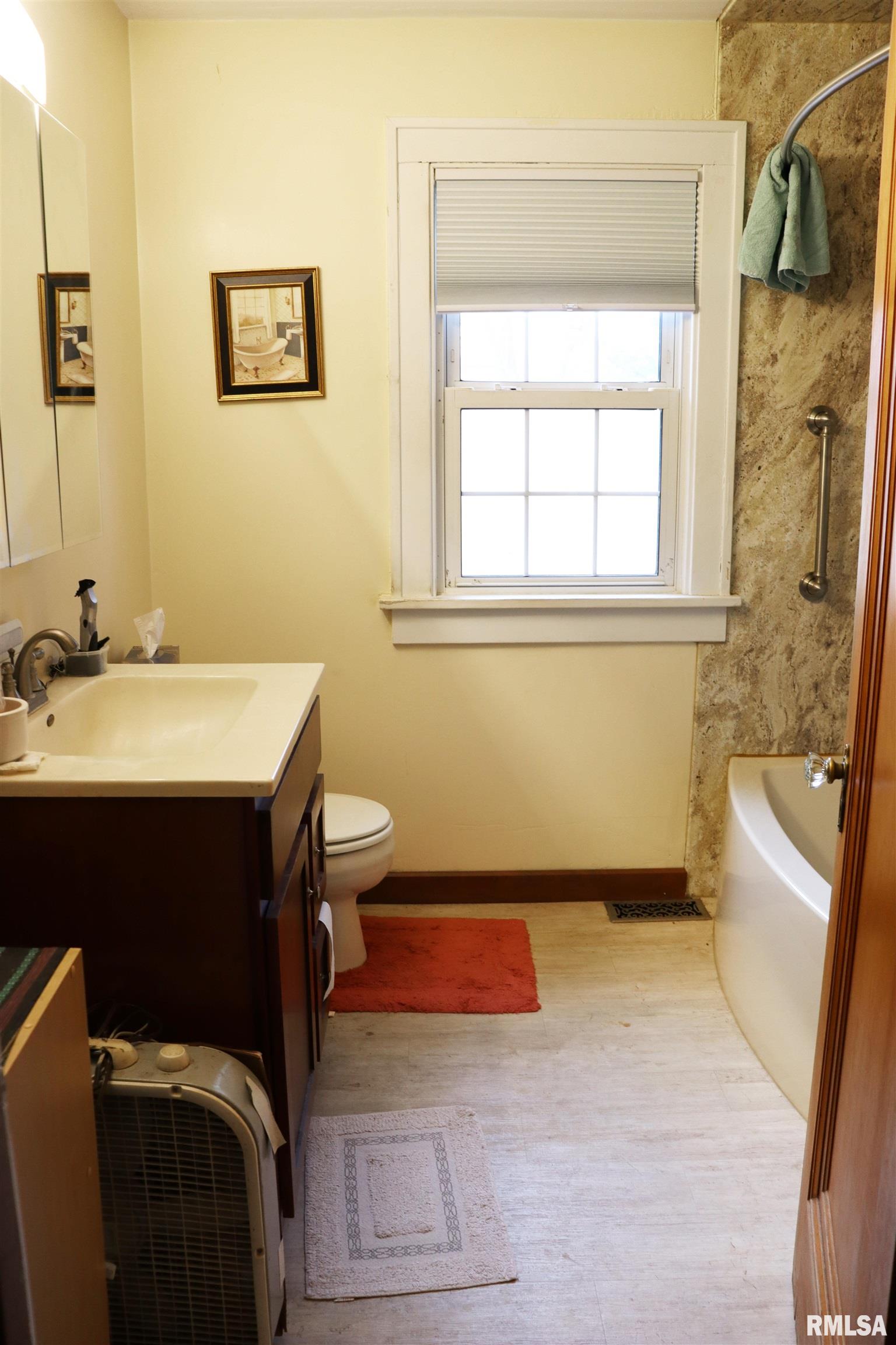 925 South Maxwell Road Peoria, IL 61607 - Photo 14 of 26