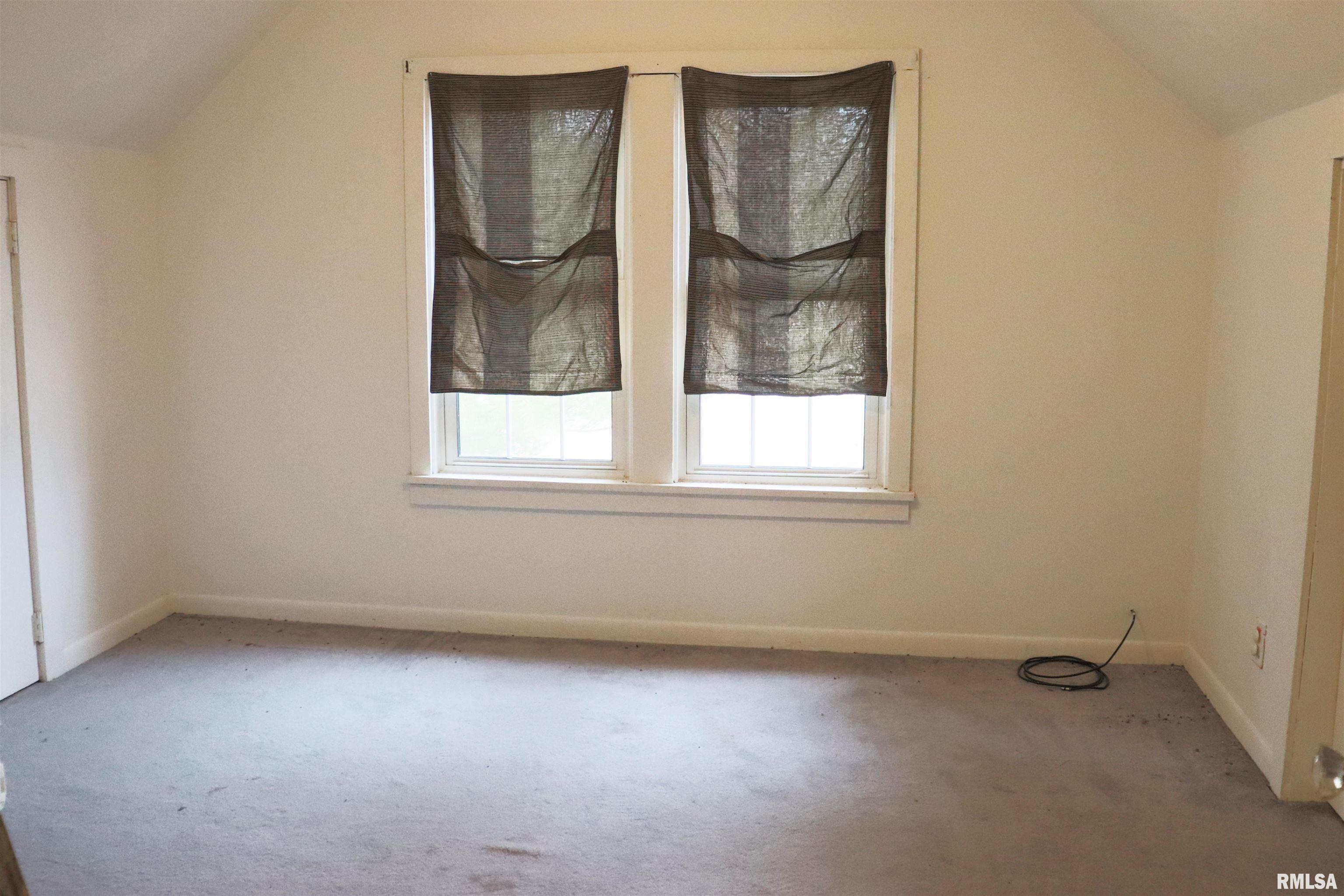 925 South Maxwell Road Peoria, IL 61607 - Photo 16 of 26