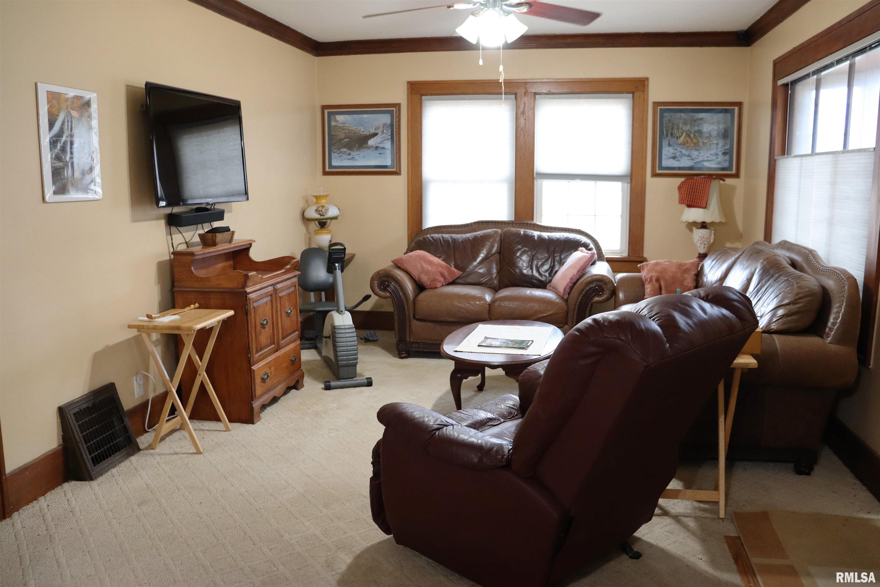 925 South Maxwell Road Peoria, IL 61607 - Photo 8 of 26