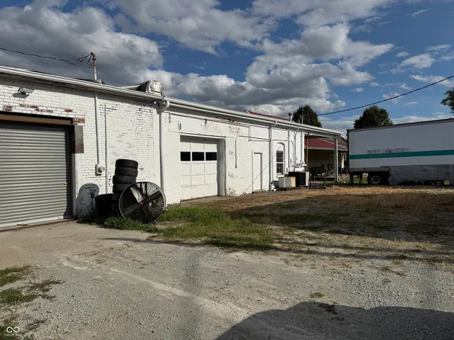 $174,900 | 305 Main Street, Shirley, IN 47384