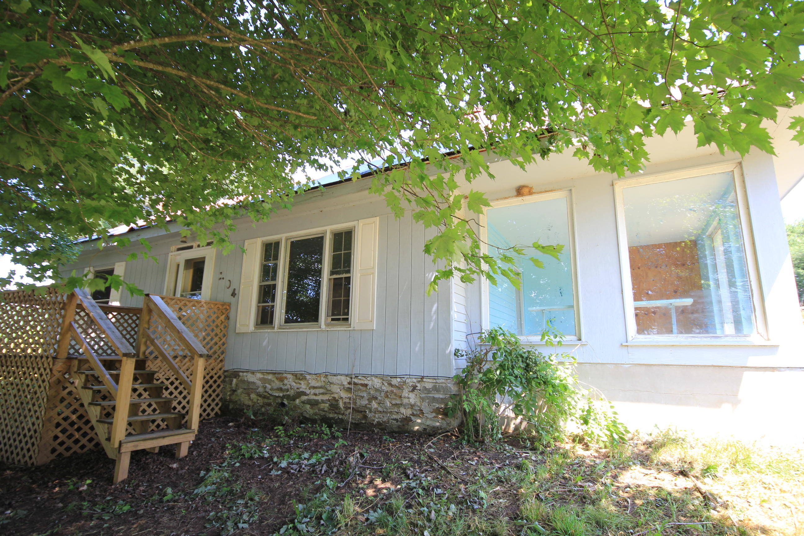 204 Sandy Flats Road Southeast Floyd, VA 24091 - Photo 2 of 15 IMG_7055