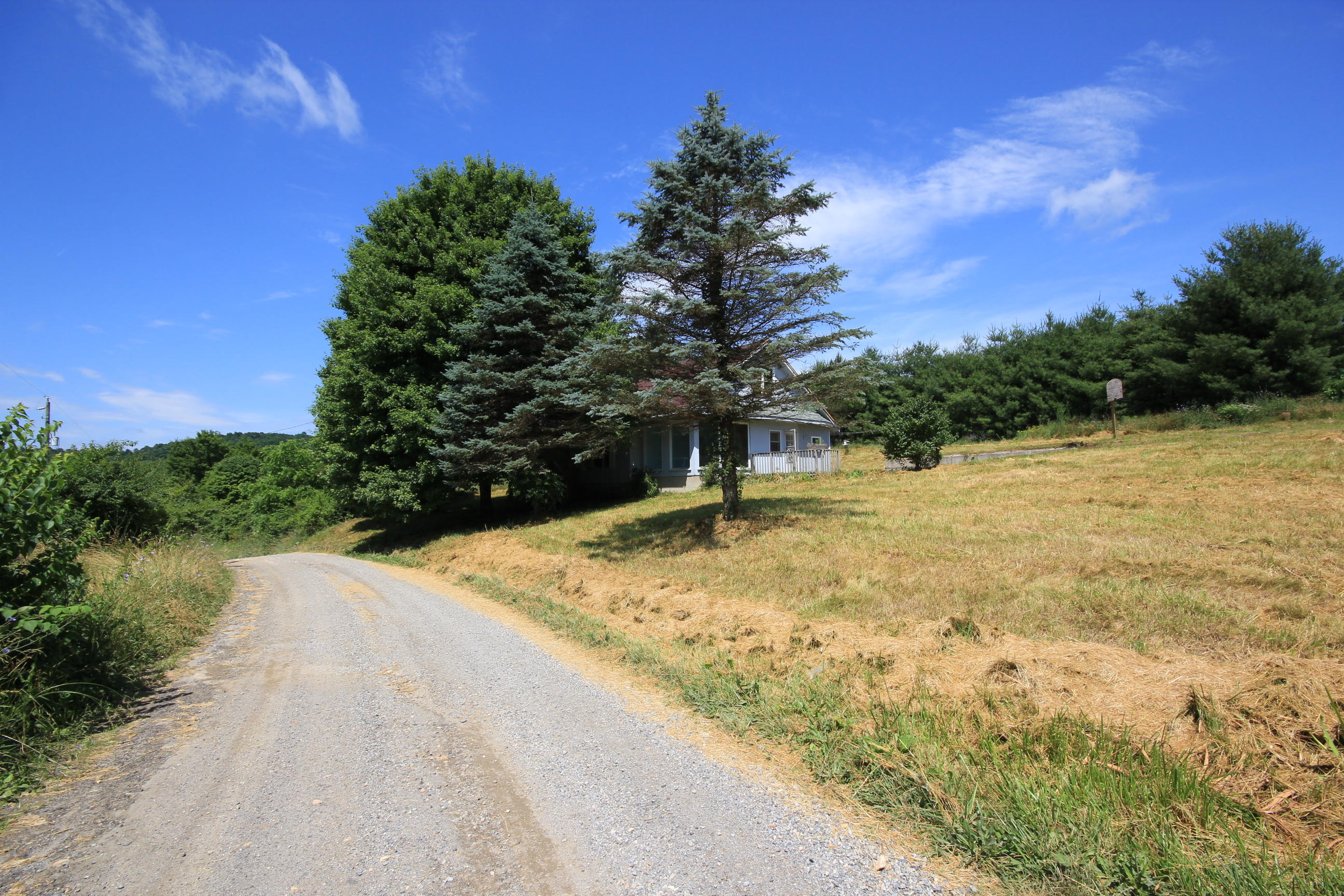 204 Sandy Flats Road Southeast Floyd, VA 24091 - Photo 3 of 15 IMG_7070