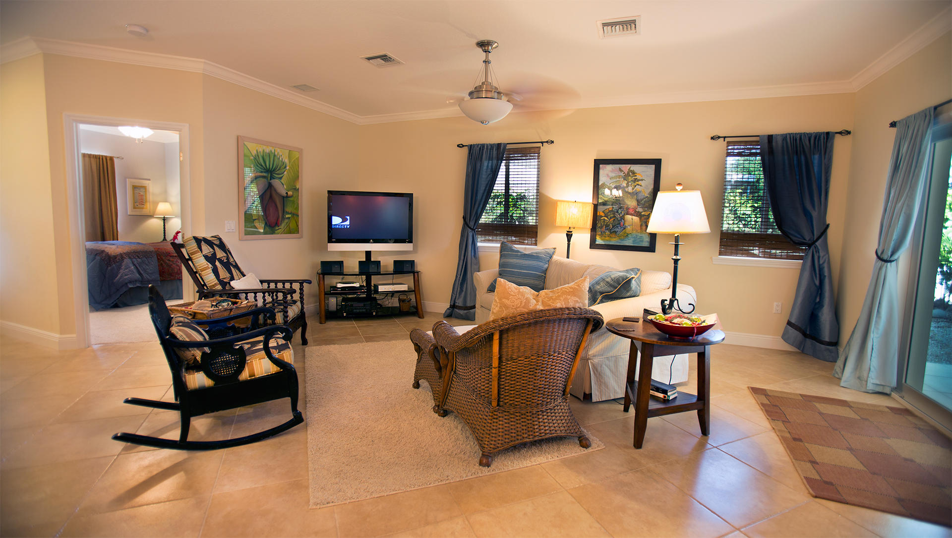 130 1st Road Key Largo, FL 33037 - Photo 8 of 19 Living-Room-Crop
