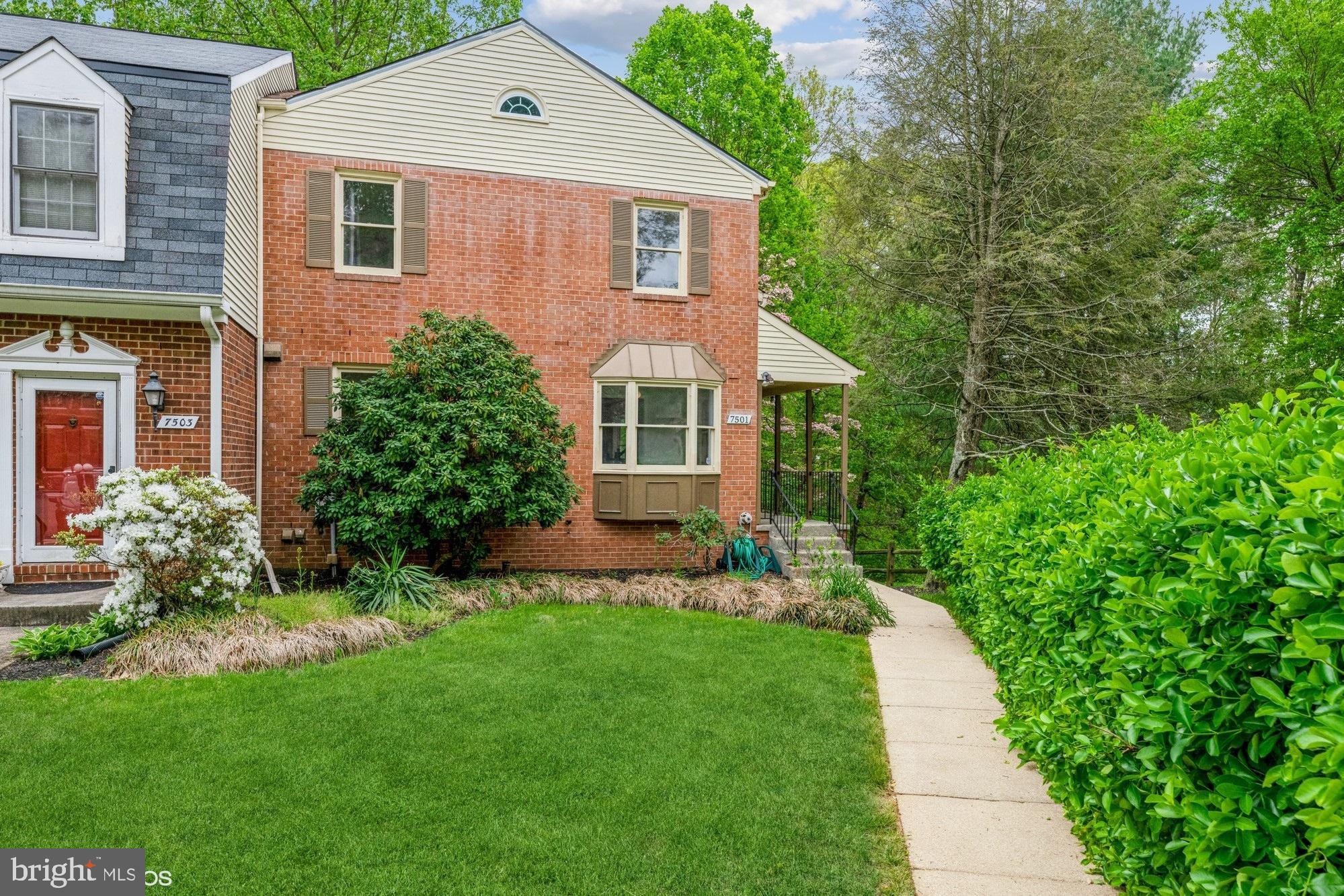 7501 Heatherton Lane, Potomac, MD 20854 Compass