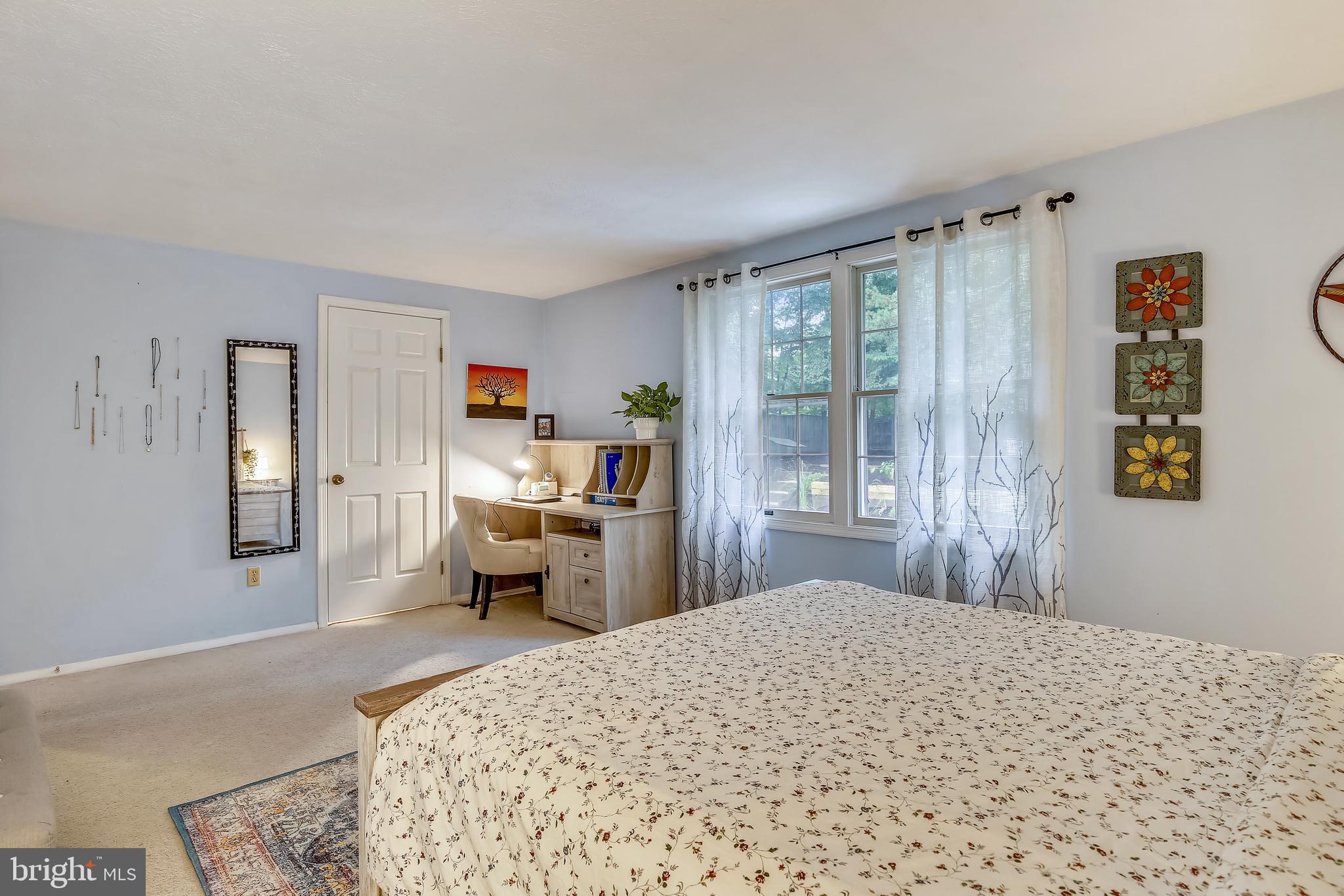 8486 Falling Leaf Road Springfield, VA 22153 - Photo 18 of 40