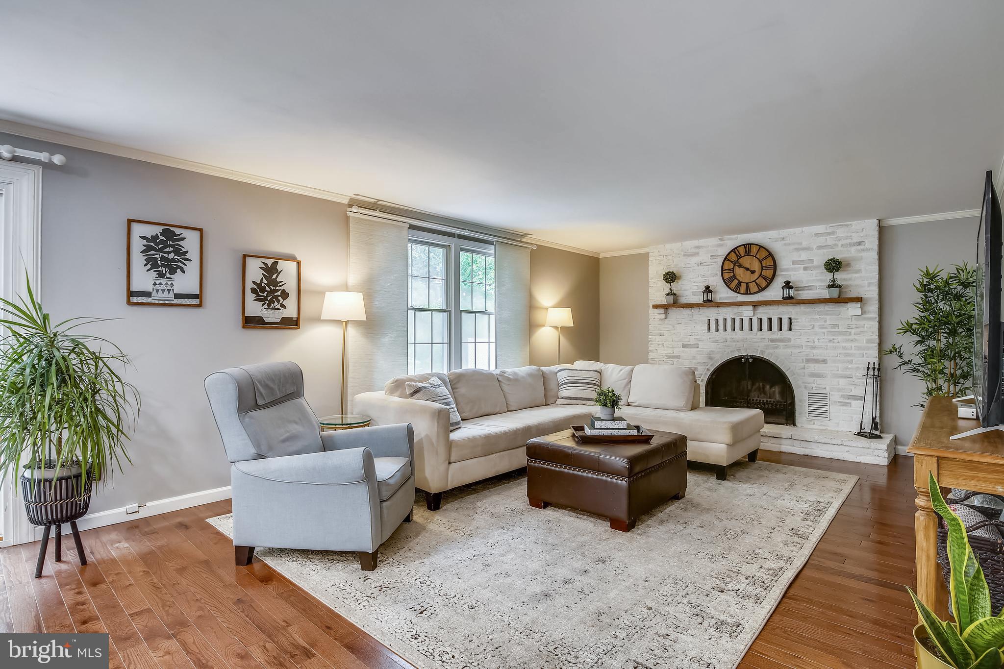 8486 Falling Leaf Road Springfield, VA 22153 - Photo 7 of 40