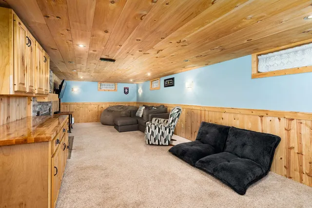 $714,900 | 5906 Helm Road, Duluth, MN 55811