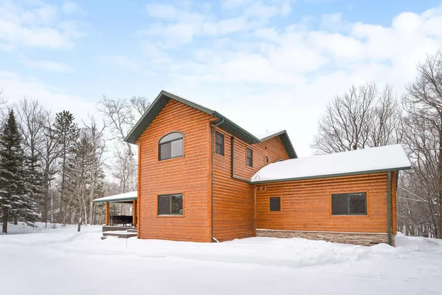 $714,900 | 5906 Helm Road, Duluth, MN 55811