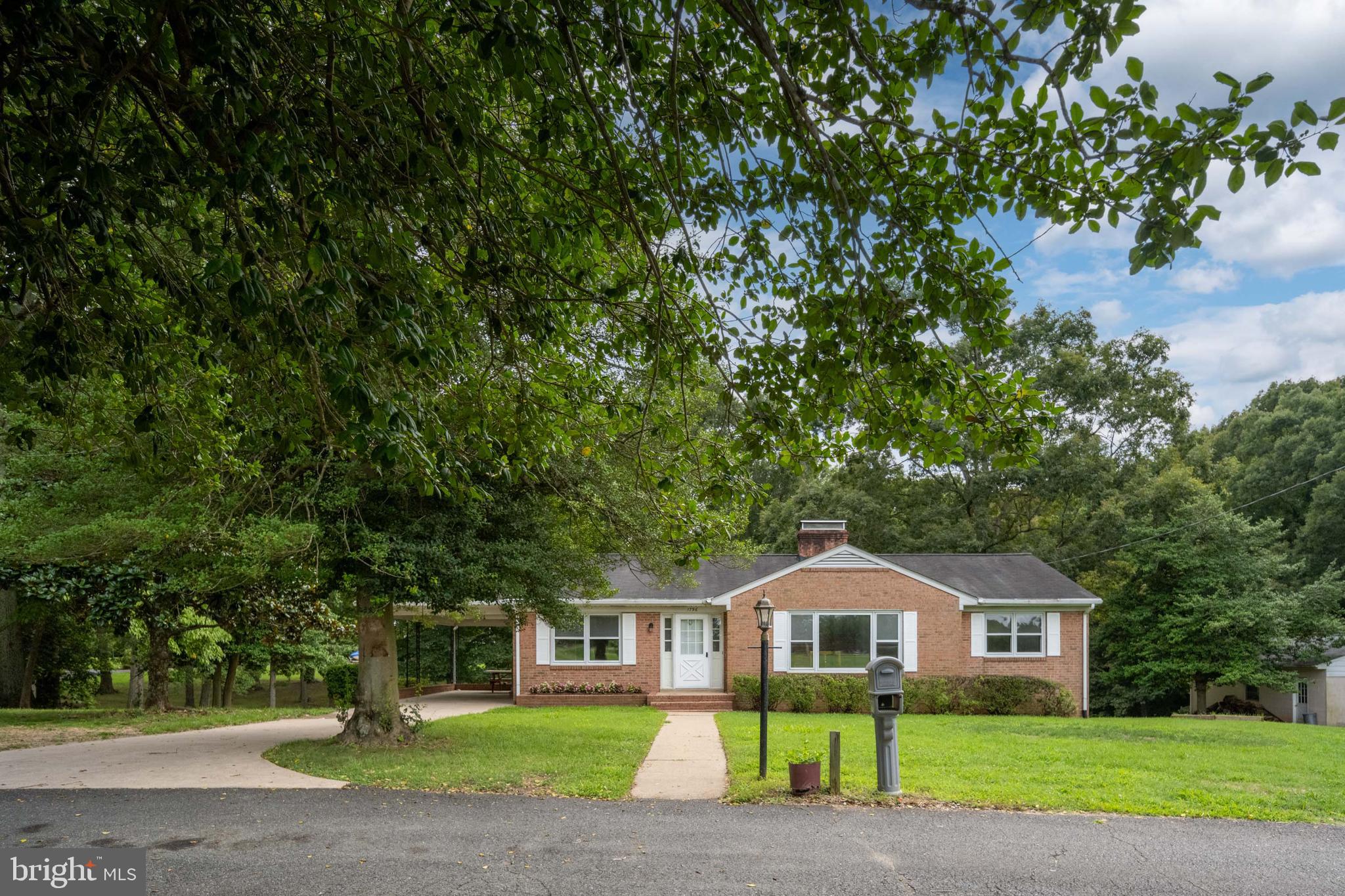 1796 Courthouse Road Stafford, VA 22554 - Photo 5 of 65 Gallery Image 5
