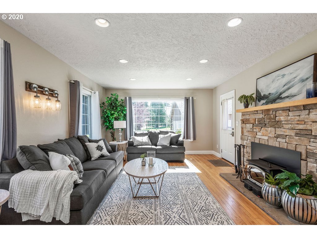 4848 Columbia Heights Road Longview, WA 98632 - Photo 11 of 30 Gallery Image 11