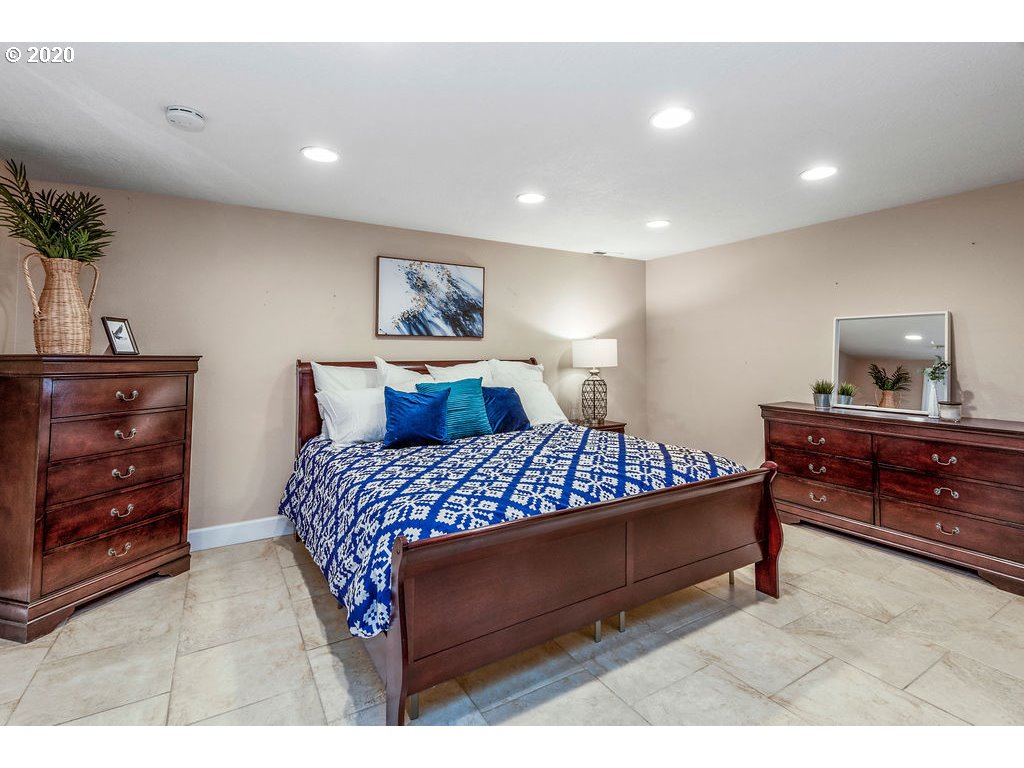 4848 Columbia Heights Road Longview, WA 98632 - Photo 16 of 30 Gallery Image 16