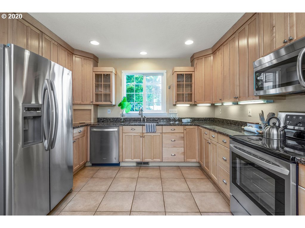 4848 Columbia Heights Road Longview, WA 98632 - Photo 4 of 30 Gallery Image 4