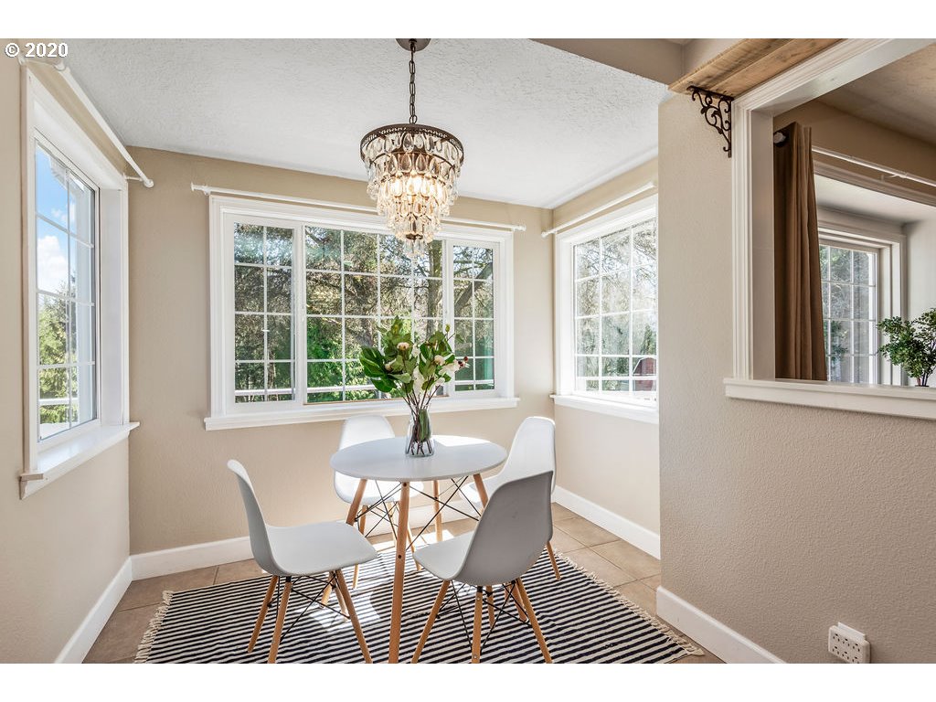 4848 Columbia Heights Road Longview, WA 98632 - Photo 7 of 30 Gallery Image 7