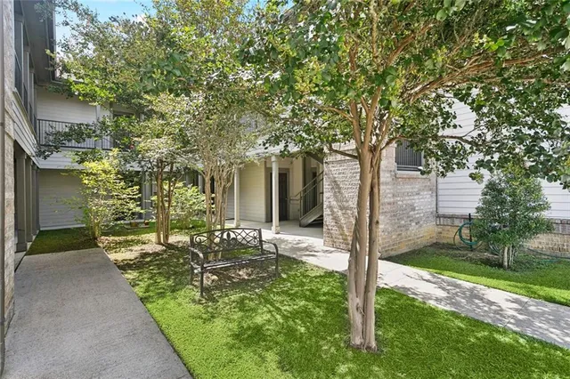 $155,000 | 350 Emerald Forest Boulevard, Unit 27106, Covington, LA 70433