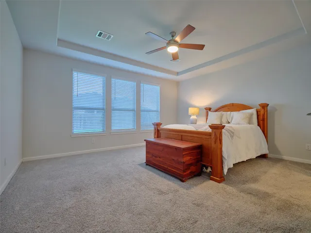 $400,000 | 400 Beken Cove Lane, La Porte, TX 77571