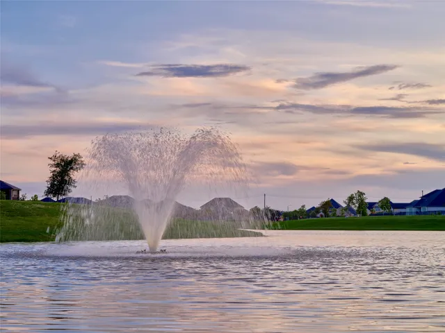 $400,000 | 400 Beken Cove Lane, La Porte, TX 77571