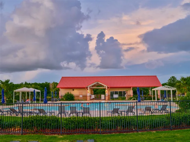 $400,000 | 400 Beken Cove Lane, La Porte, TX 77571