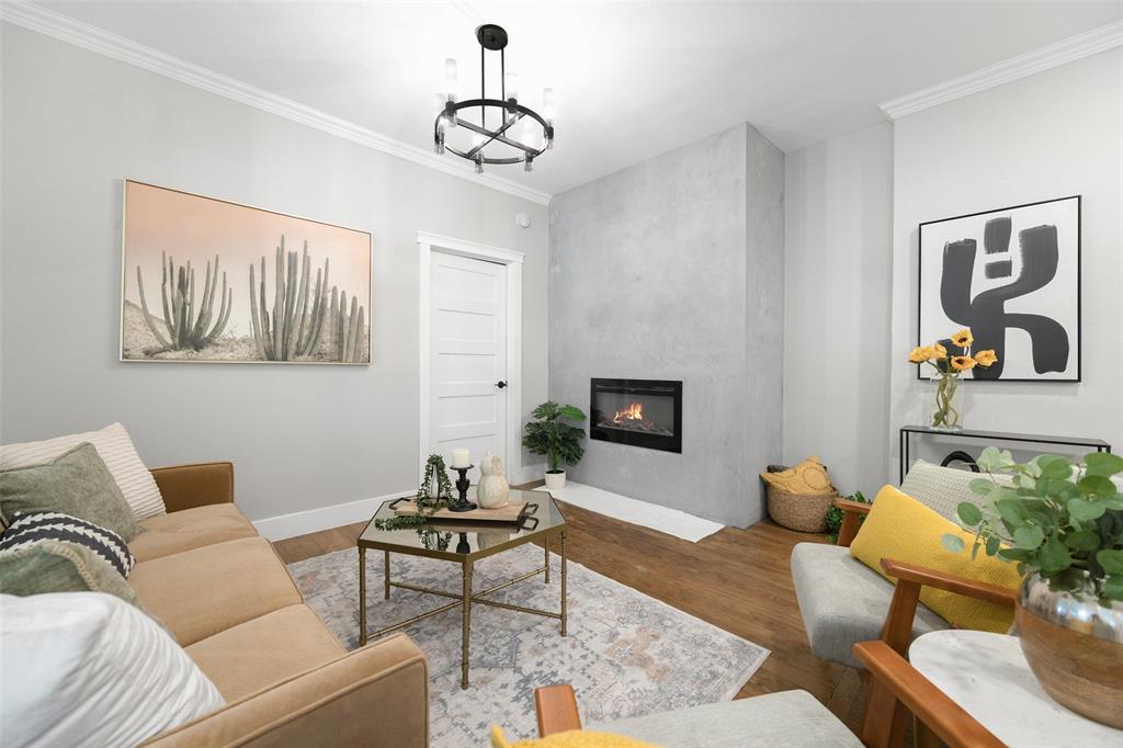 813 Elsbeth Street Dallas, TX 75208 - Photo 13 of 35