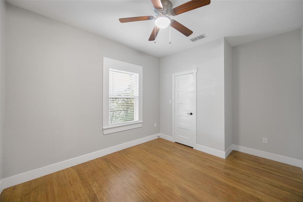 813 Elsbeth Street Dallas, TX 75208 - Photo 28 of 35