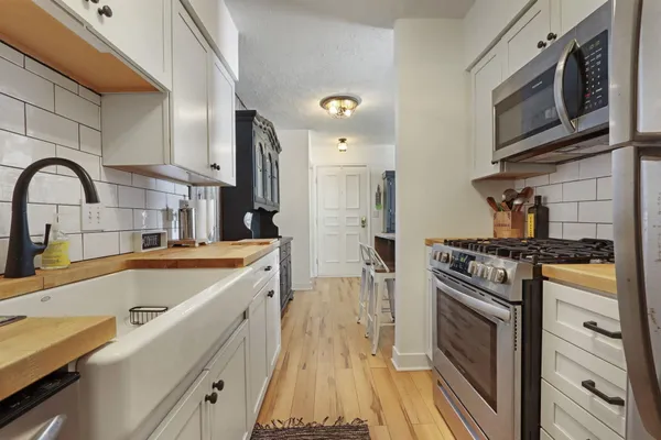 $247,000 | 118 Evelyn Lane, Unit H, Lake Geneva, WI 53147