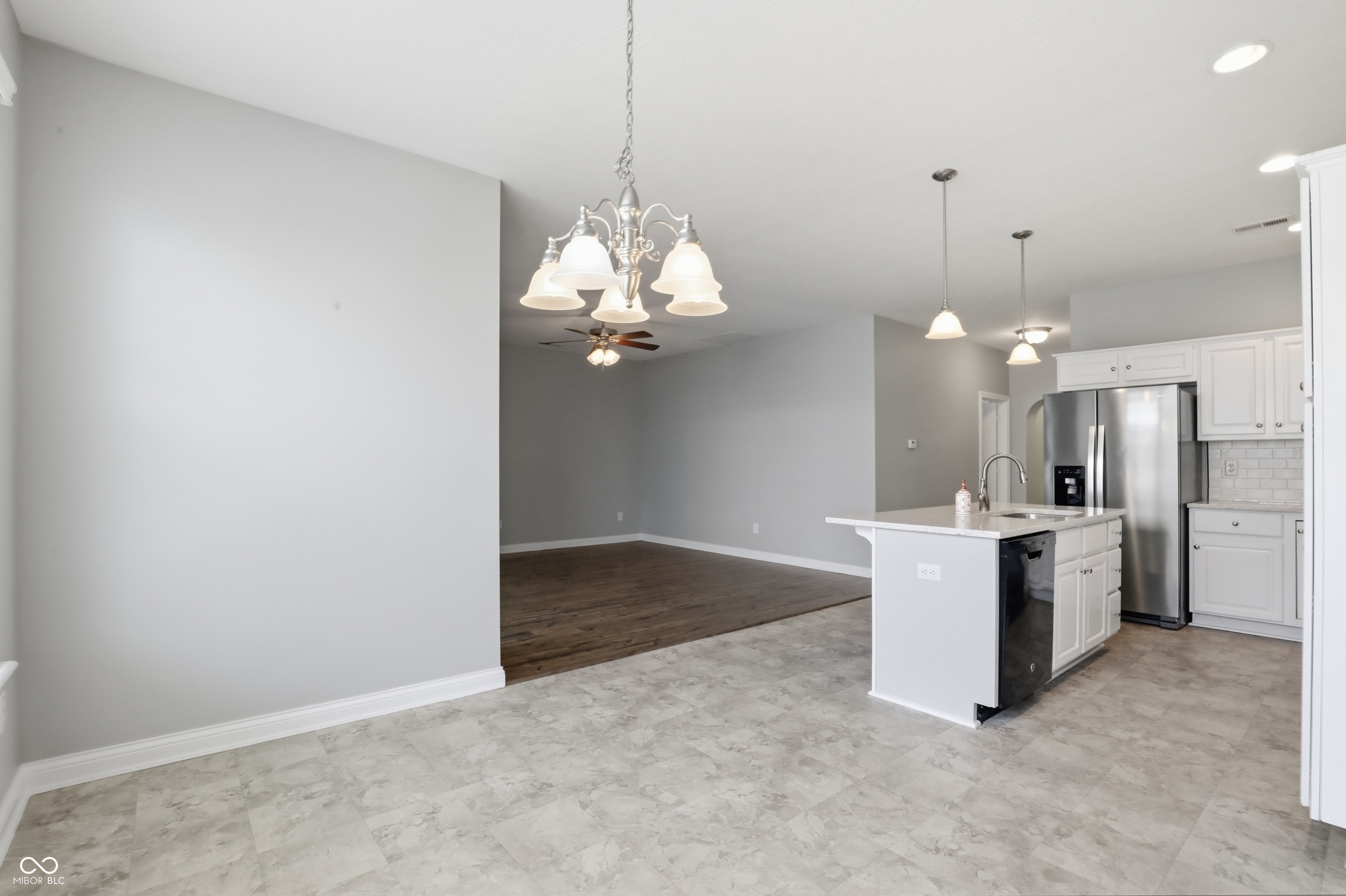 561 Rickels Court Whiteland, IN 46184 - Photo 8 of 25 Gallery Image 8