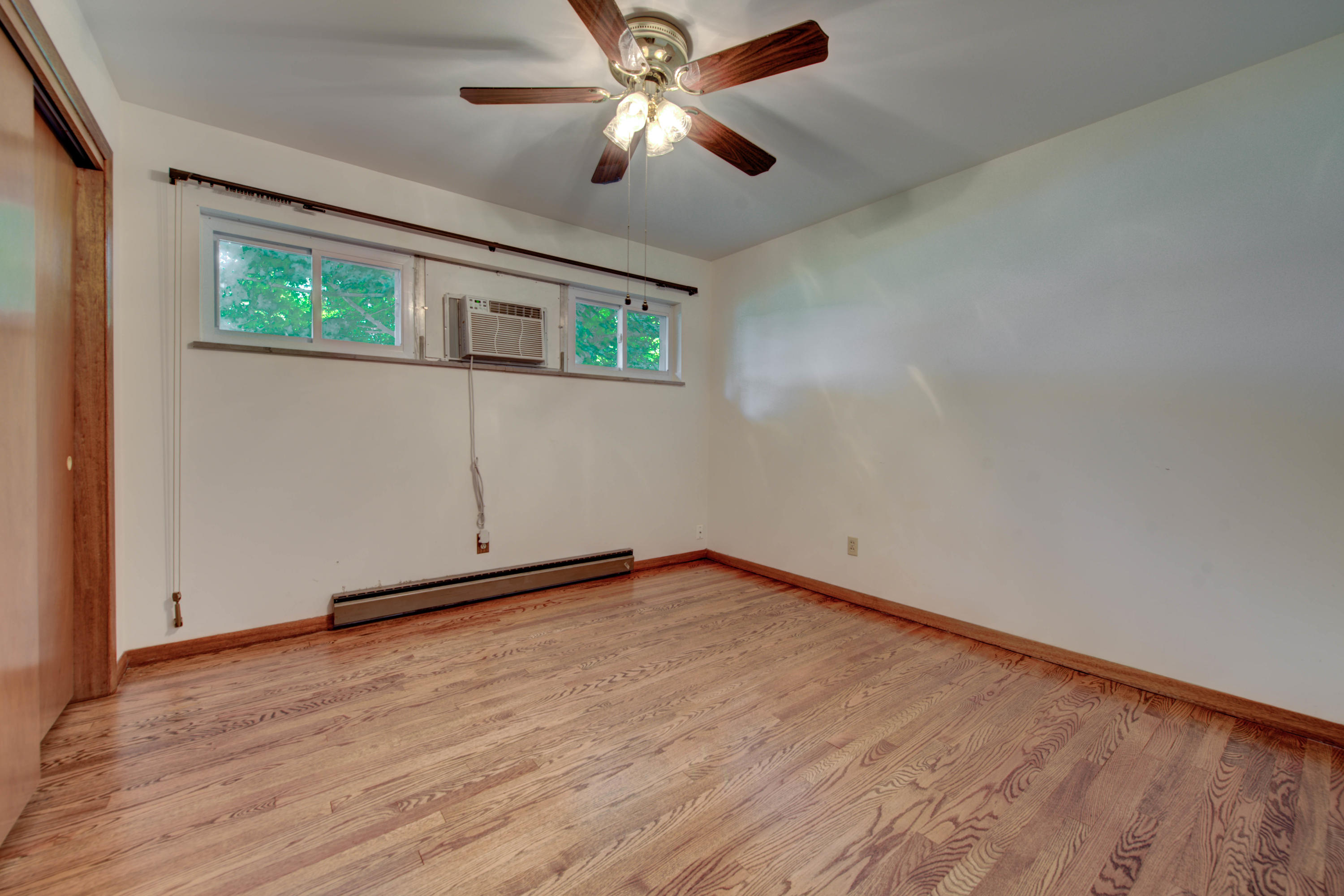171 North Seneca Road Oak Ridge, TN 37830 - Photo 16 of 27 Bedroom 1