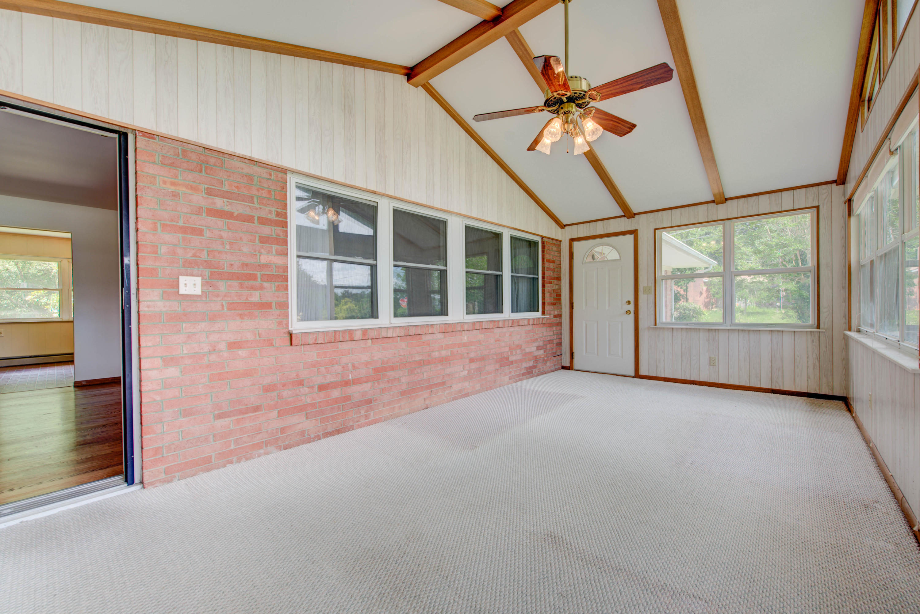 171 North Seneca Road Oak Ridge, TN 37830 - Photo 3 of 27 Sunroom