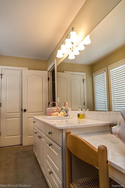 723 Langley Road Rochester, MI 48309 - Photo 13 of 15 723_13rc.jpg
