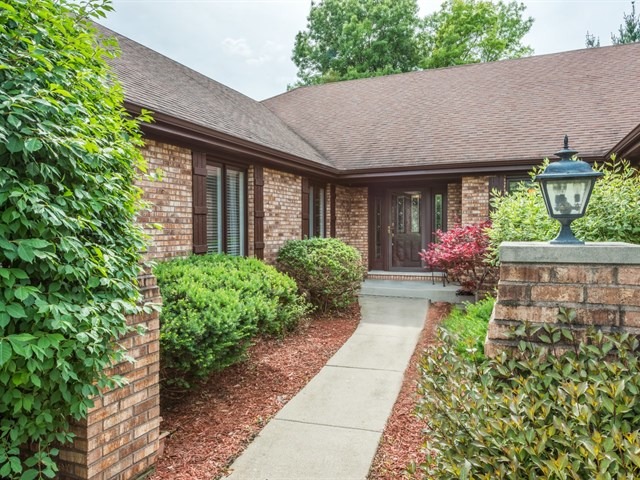 3 Trent Road Hawthorn Woods, IL 60047 - Photo 3 of 25