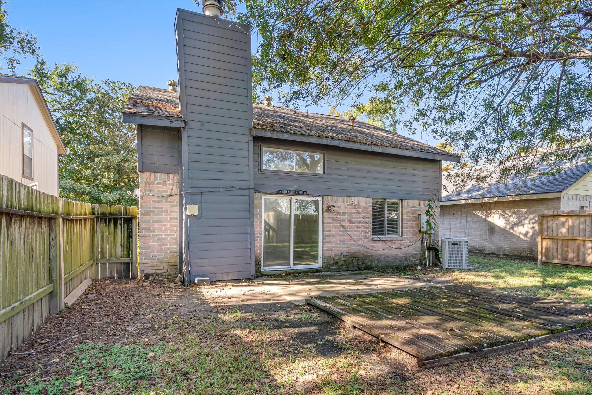 16722 Shrub Oak Drive Humble, TX 77396 - Photo 27 of 30 front view of a house with a yard