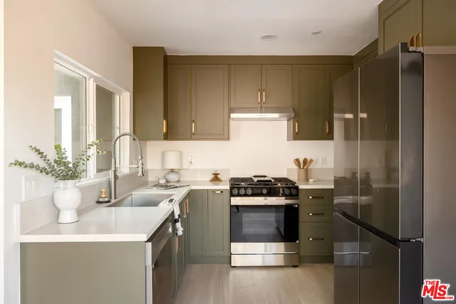 $1,395,000 | 1336 Armadale Avenue, Los Angeles, CA 90042