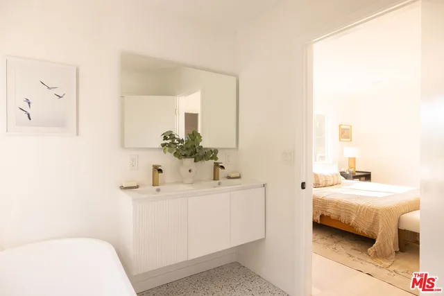 $1,395,000 | 1336 Armadale Avenue, Los Angeles, CA 90042