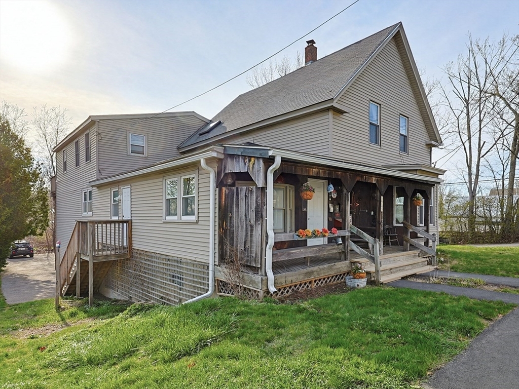 339 Chestnut Street Gardner, MA 01440 - Photo 3 of 40