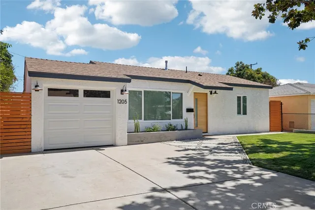 $939,000 | 1205 English Street, Santa Ana, CA 92703