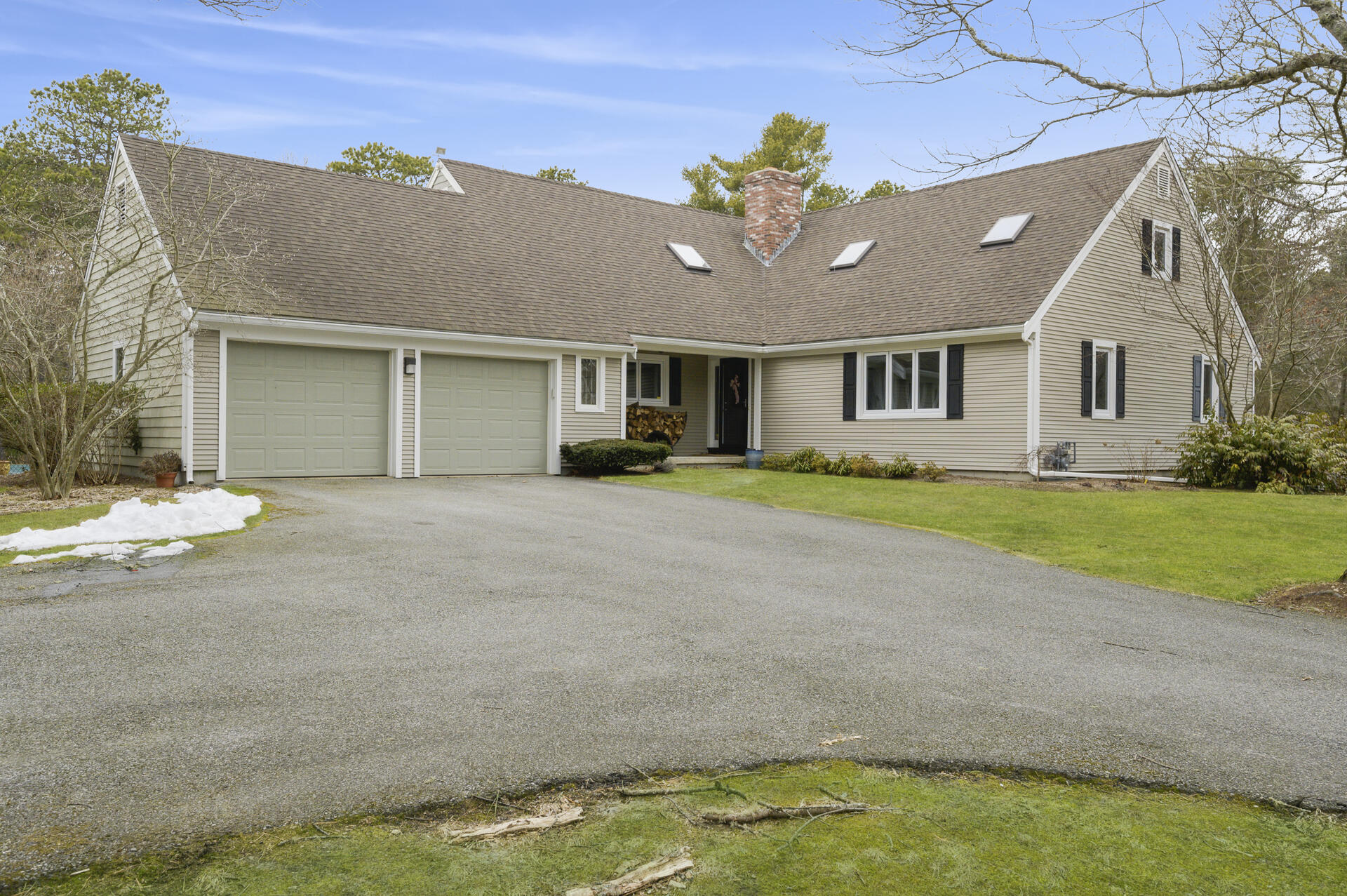 21 Fair Oaks Road Centerville, MA 02632 - Photo 1 of 34 000-photo-front-view-8995248