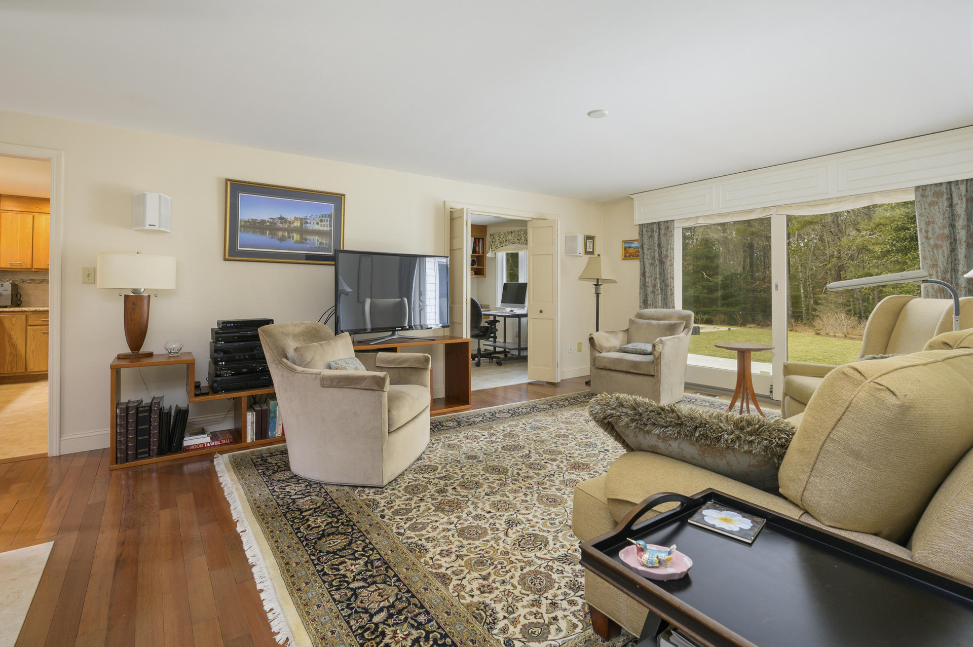 21 Fair Oaks Road Centerville, MA 02632 - Photo 13 of 34 004-photo-living-room-8995229