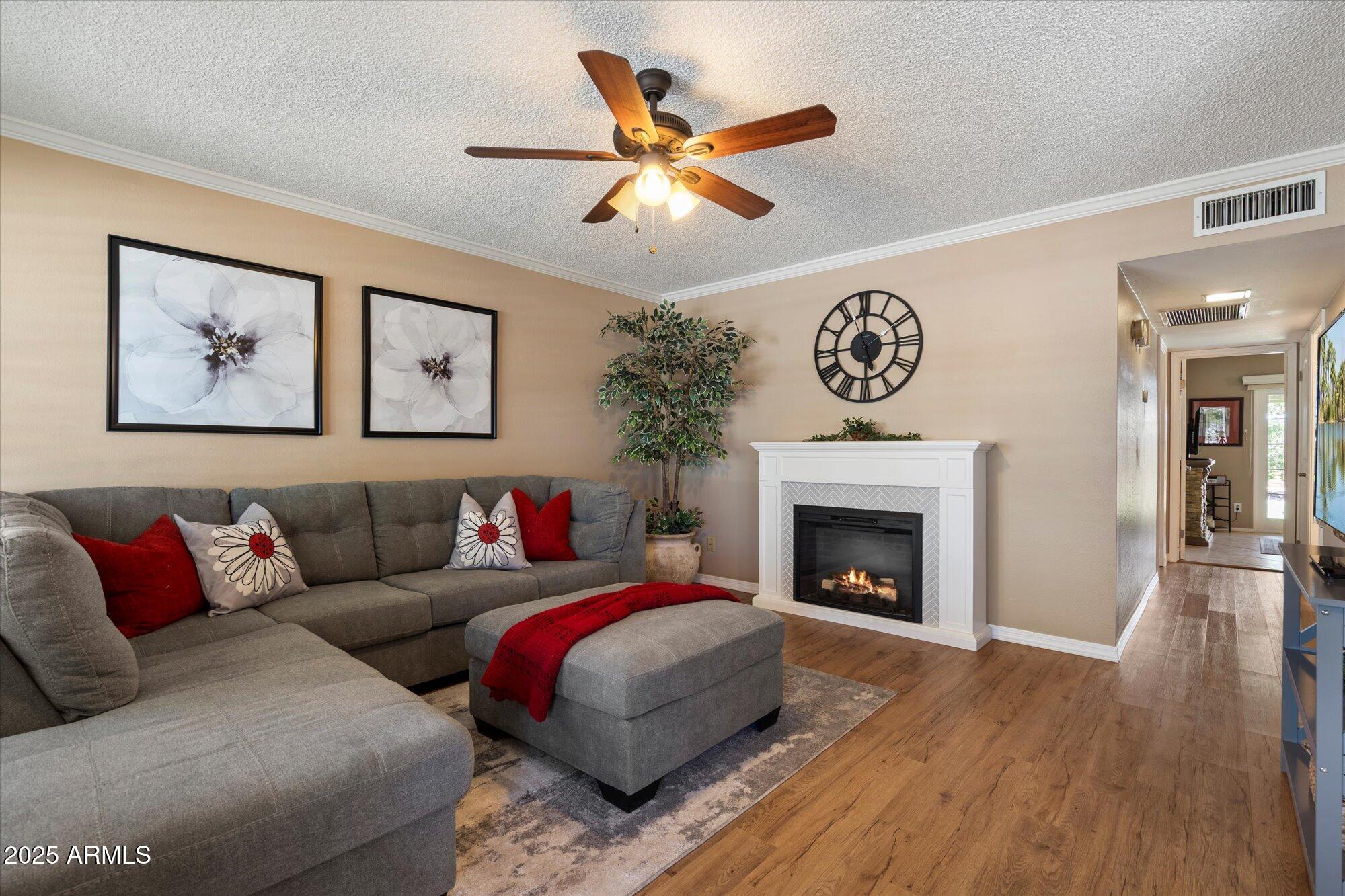 9666 West Mountain View Road, Unit A Peoria, AZ 85345 - Photo 4 of 22 Can Come Furnished