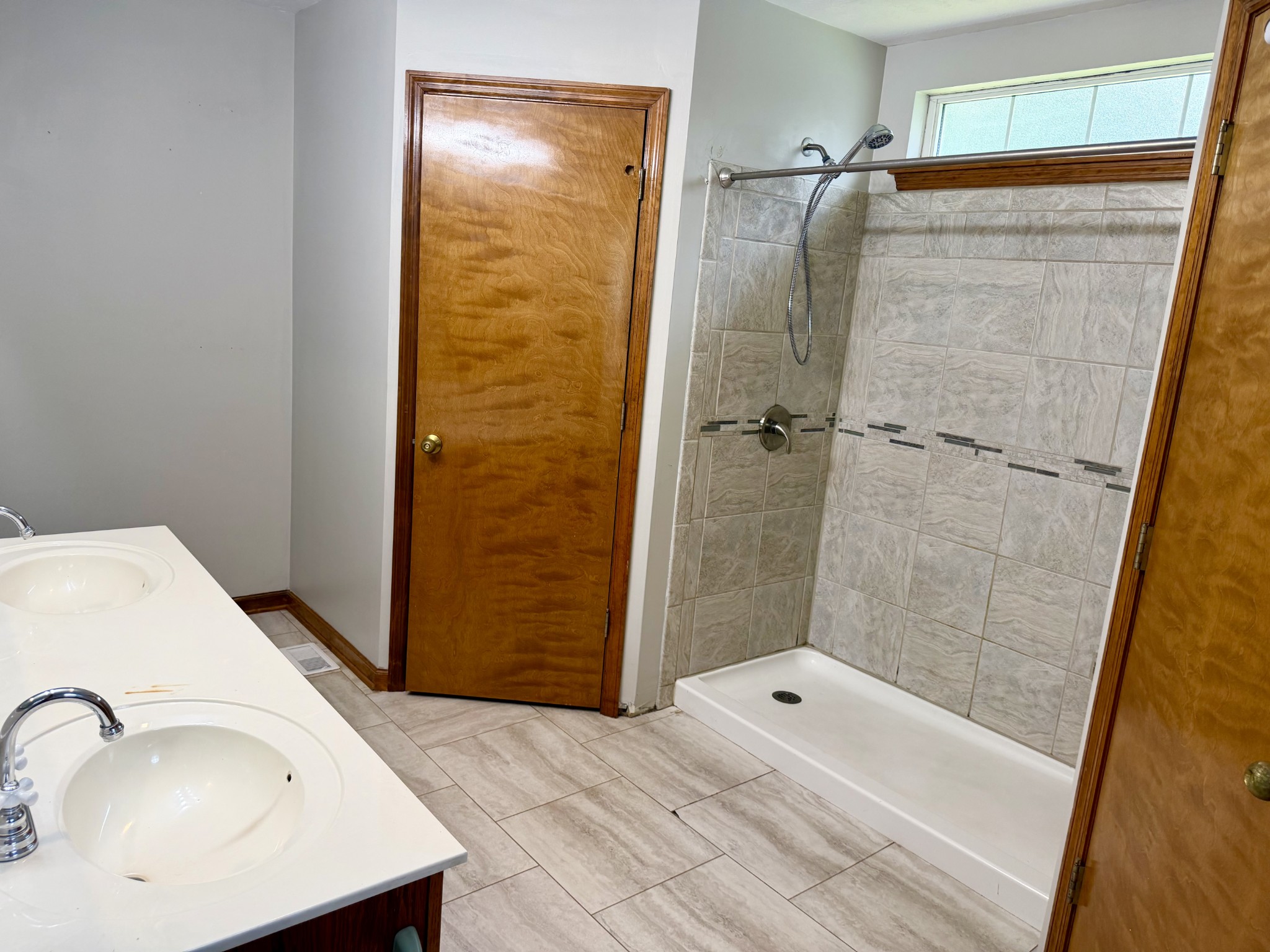 8770 Harrison Ferry Road McMinnville, TN 37110 - Photo 15 of 42 Gallery Image 15