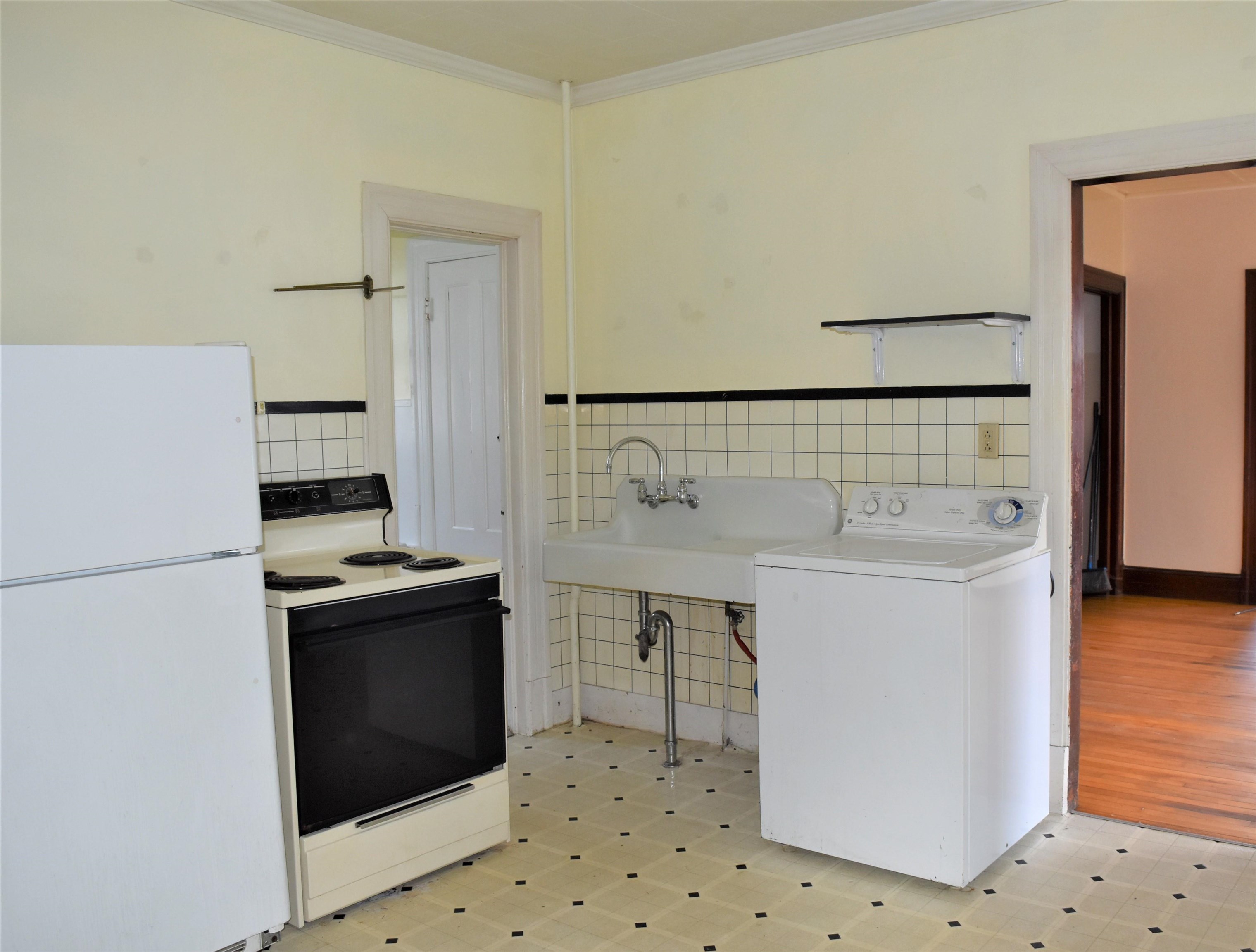 90 River Street Rutland, VT 05701 - Photo 19 of 40