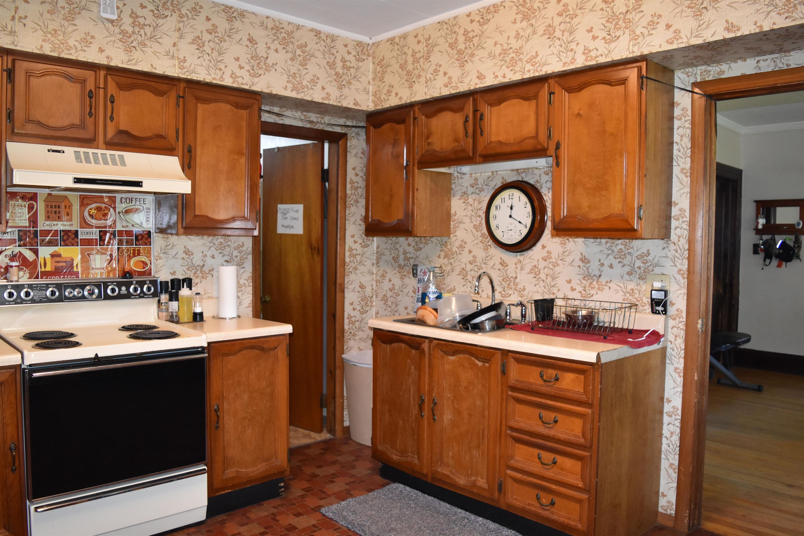 90 River Street Rutland, VT 05701 - Photo 2 of 40