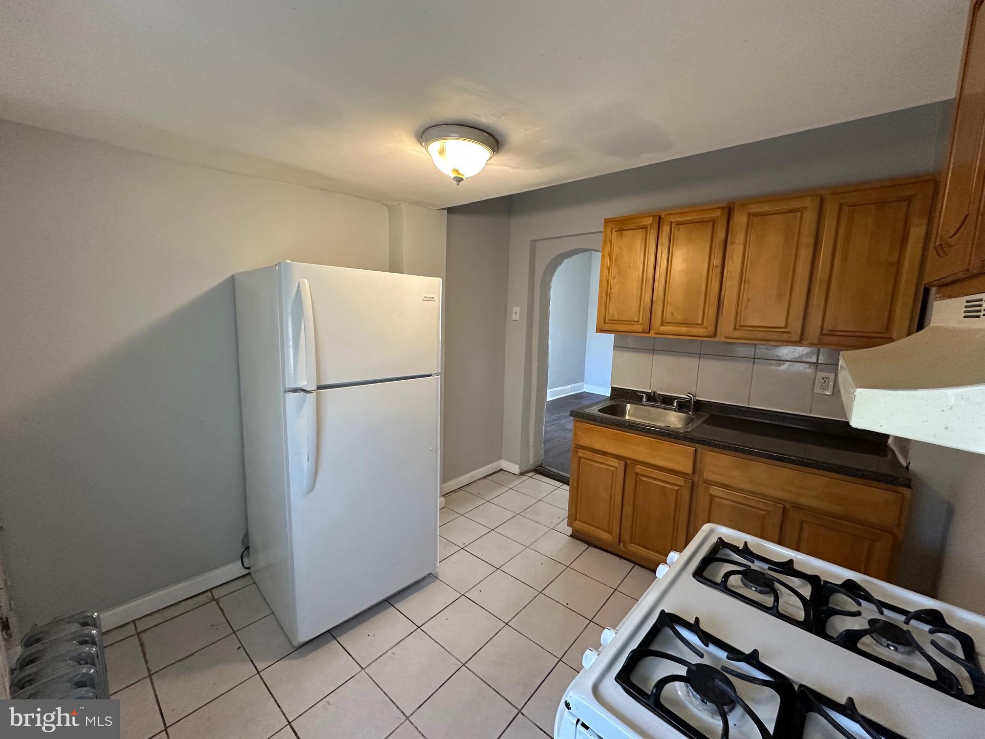 4255 North 17th Street Philadelphia, PA 19140 - Photo 16 of 17