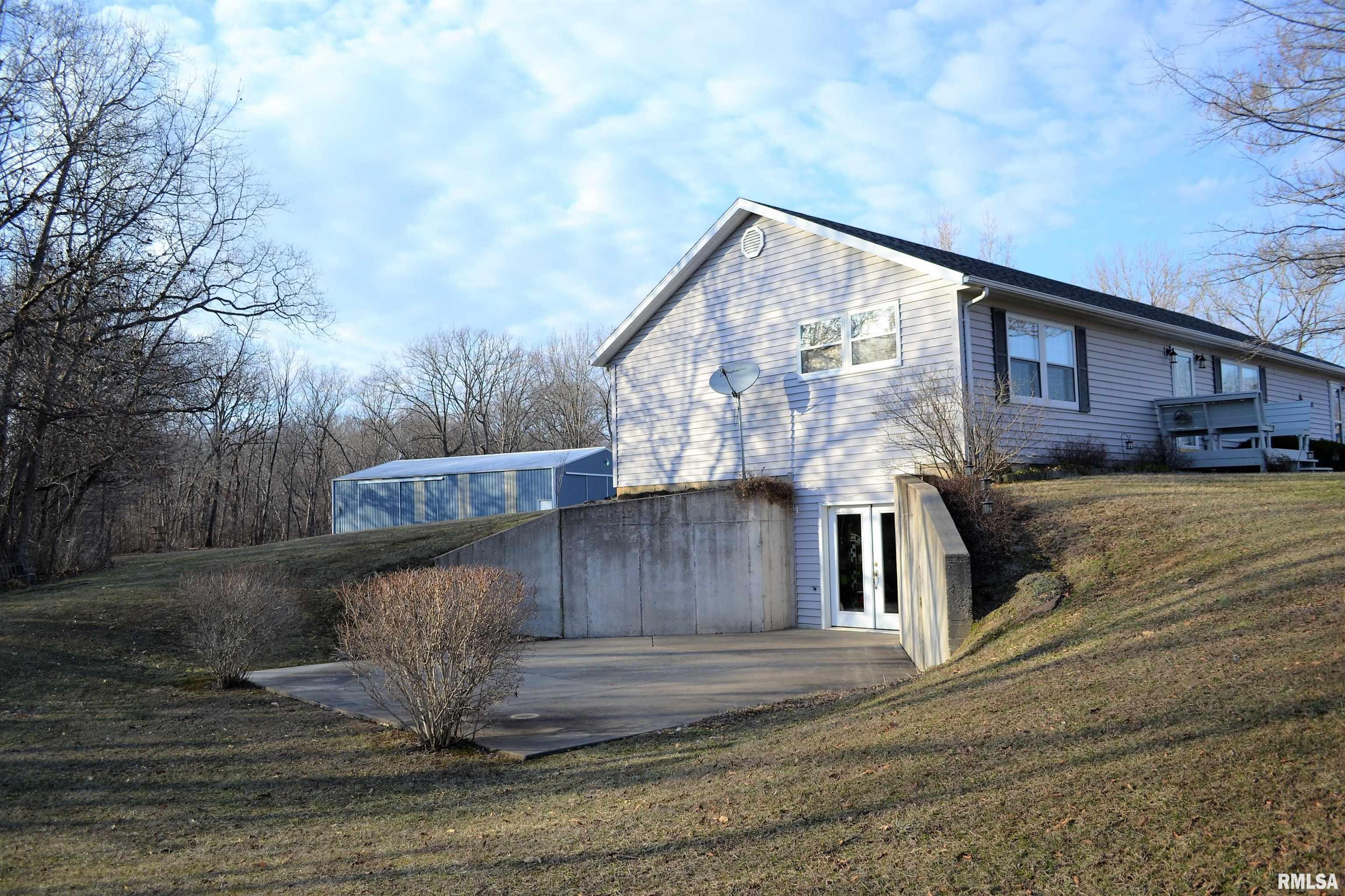 2718 Thorndike Road Franklin, IL 62638 - Photo 2 of 33