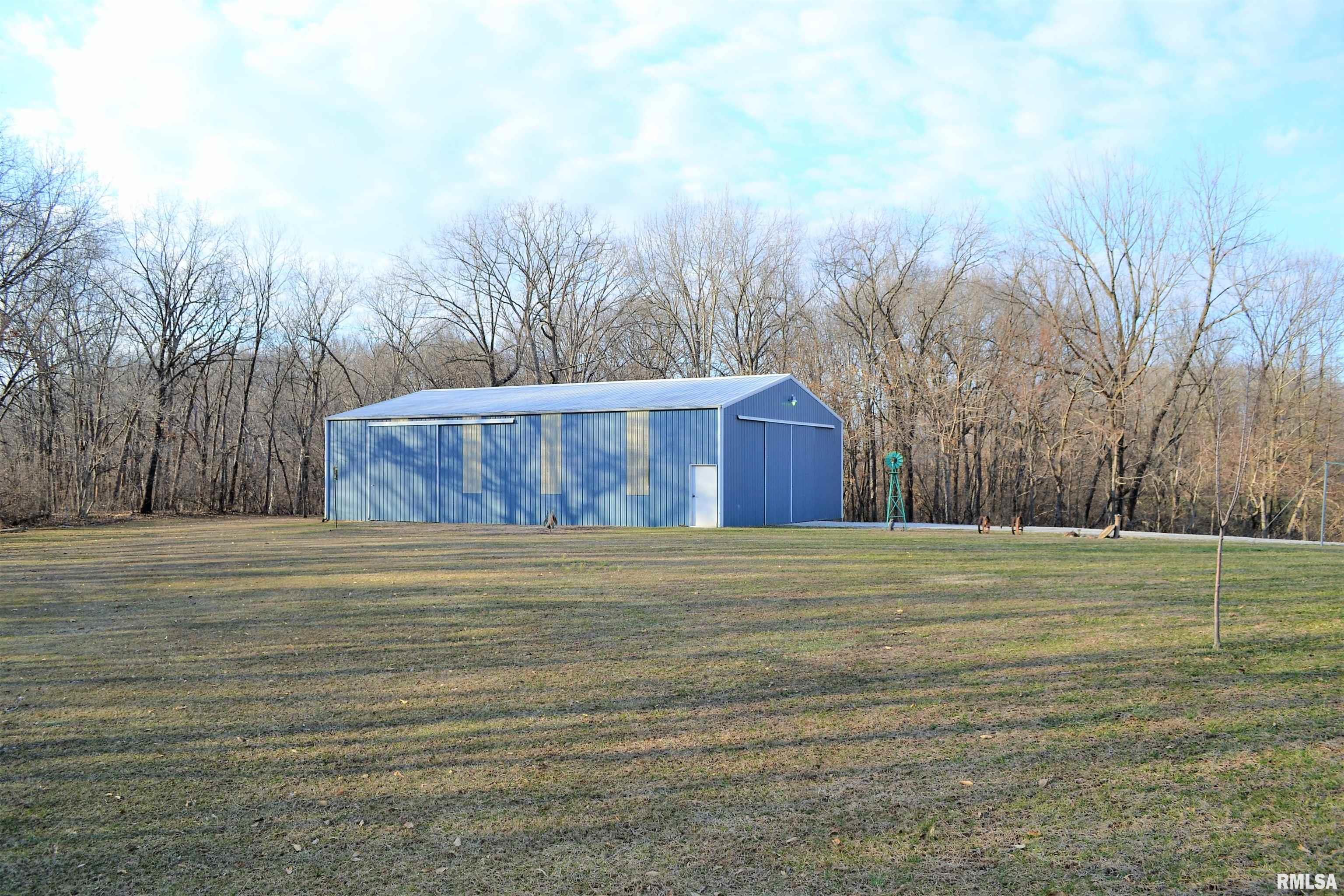 2718 Thorndike Road Franklin, IL 62638 - Photo 3 of 33