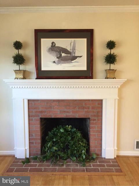 613 Plumtree Road Bel Air, MD 21015 - Photo 4 of 22 Living Room