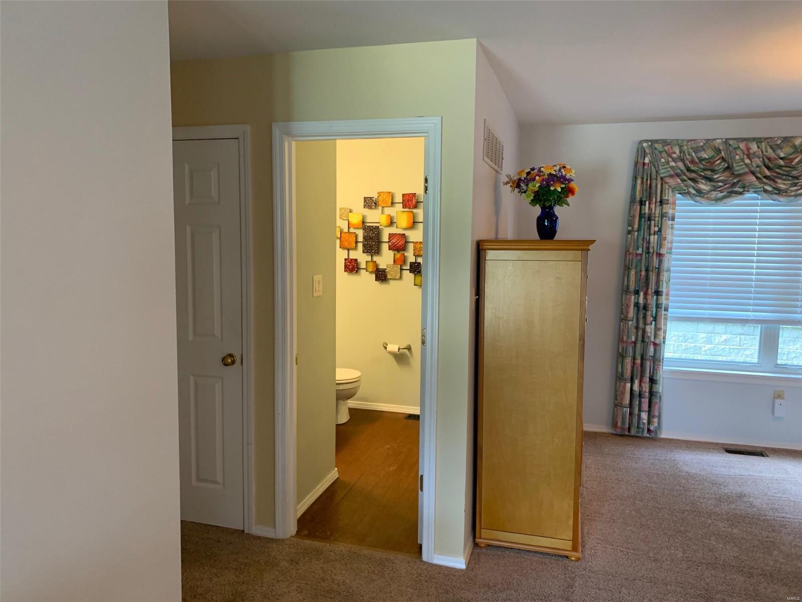 421 Arbor Spring Drive Ballwin, MO 63021 - Photo 13 of 29